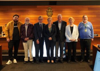 Council congratulates Redlands Coast recipients of King’s Birthday Honours