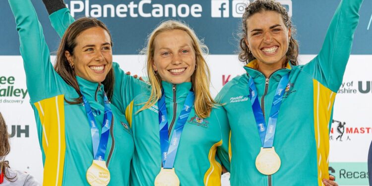 Australian women win kayaking gold at London 2012 Olympic venue