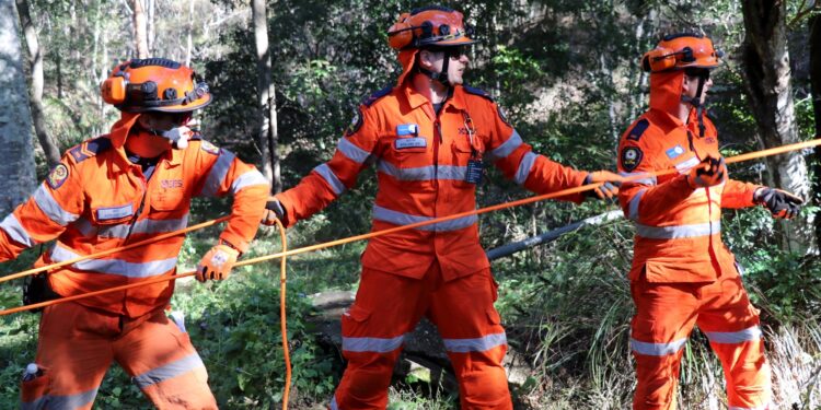 Redland City SES members join cyclone response team in North Queensland