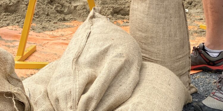Wet weather alert: Sandbagging stations are open