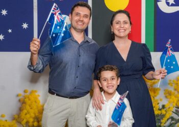 True blue: Redlands Coast welcomes 175 new Aussie citizens