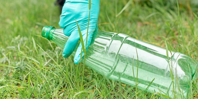 Pitch in for local environment on Clean Up Australia Day