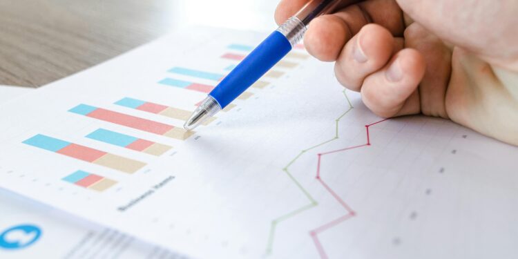 Council notes findings of service and efficiency review