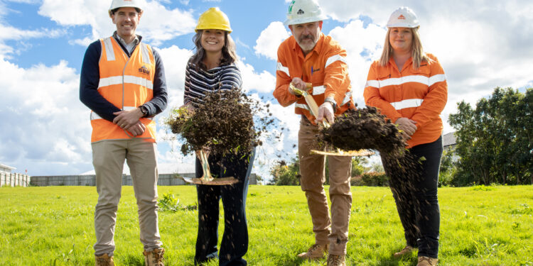 Construction starts on major Kinross Road upgrade